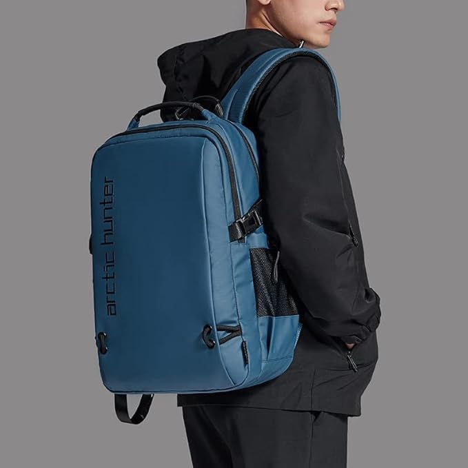 Wander Wear Bagpack ©