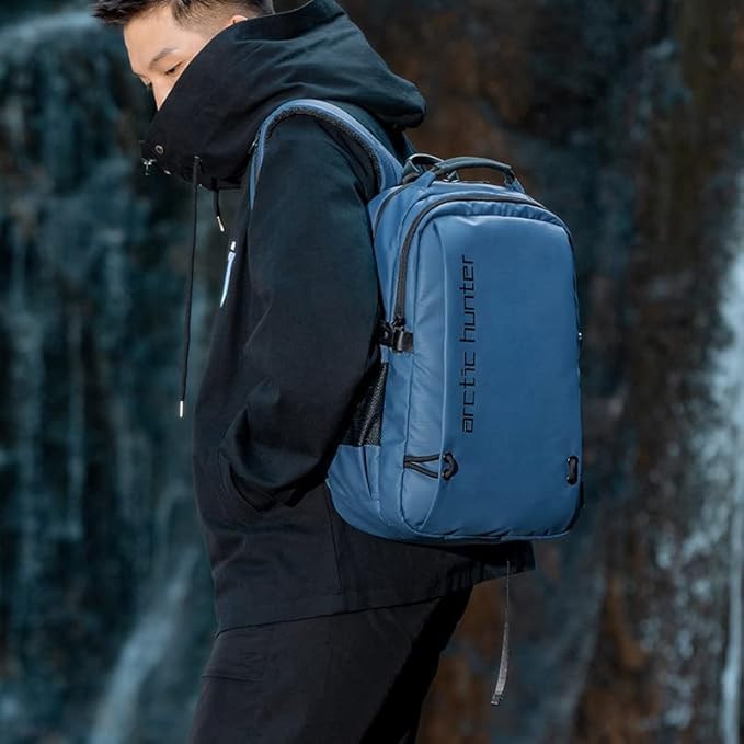 Wander Wear Bagpack ©